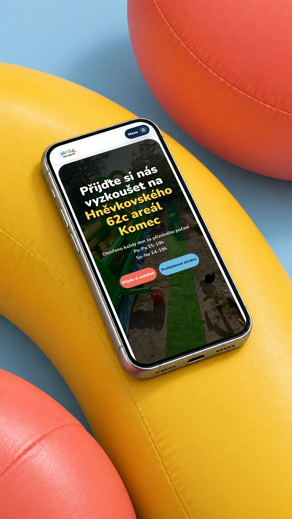 Megaatrakce — mobilní úvodní stránka