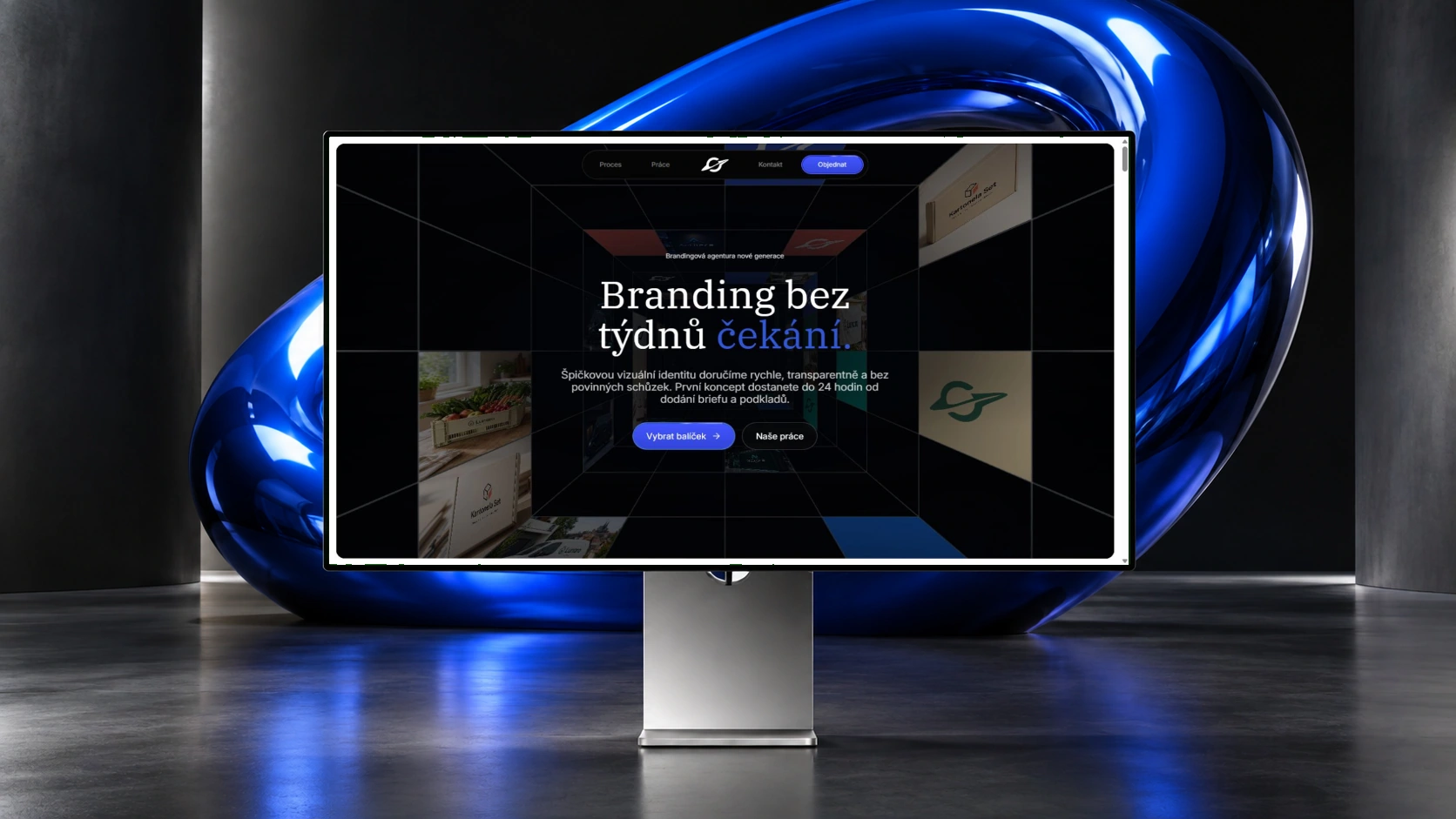 Singularity — web na monitoru